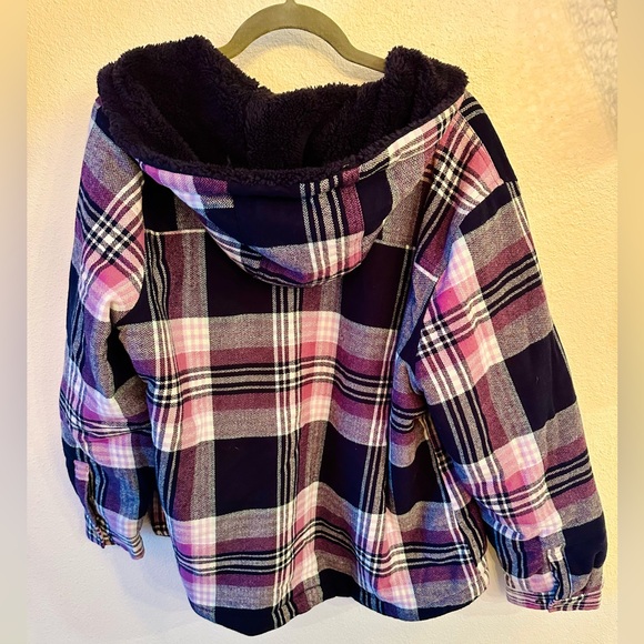 Women’s XL Legendary Whitetails Hooded Fleece Lined Flannel - Picture 4 of 5